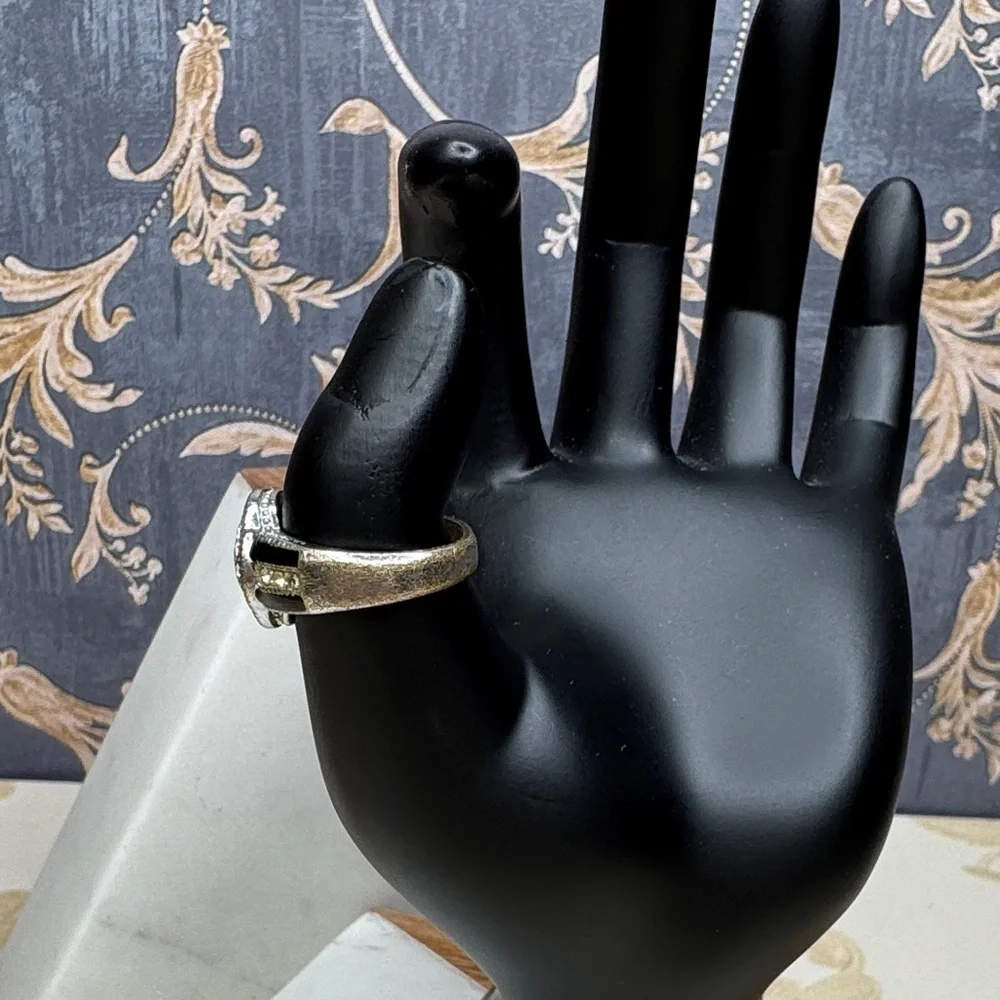 Vintage Estate Black X Silver Toned Men's Ring Size 8.5 Lot D32